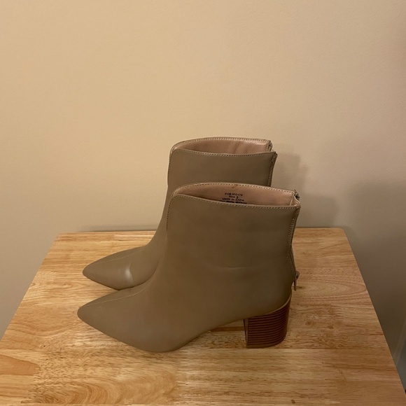 Booties - Picture 4 of 4